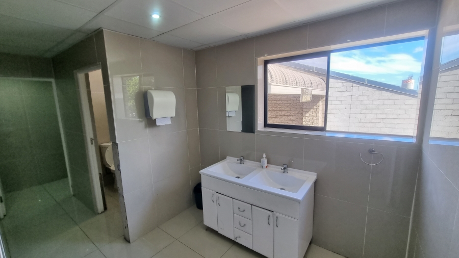 To Let commercial Property for Rent in Montague Gardens Western Cape